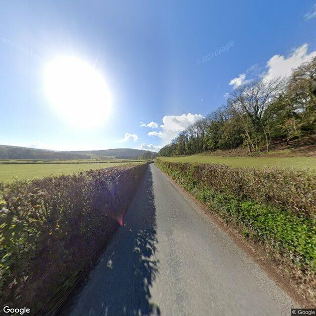 Street View preview of Cwm Crawnon Road (B4558)